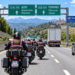 Sei motociclisti del Moto Guzzi Club Roma in viaggio verso Asti per il Trofeo delle Regioni FMI 2026